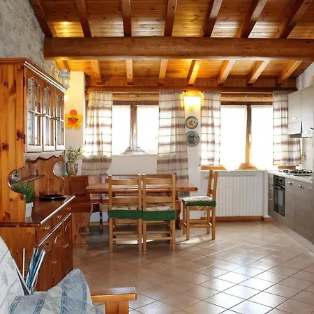 Rustico Pietre Antiche 3 * Gargnano