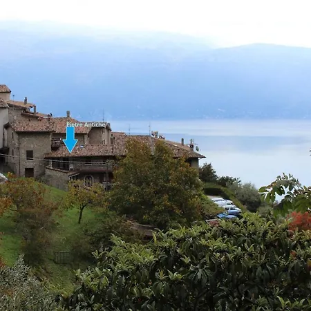 Rustico Pietre Antiche 3 *