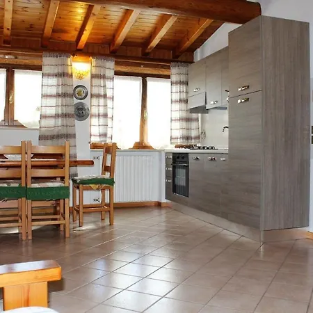 Rustico Pietre Antiche 3 Διαμέρισμα Gargnano