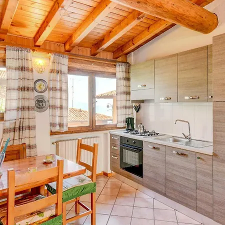Διαμέρισμα Rustico Pietre Antiche 3 *
