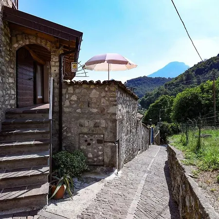 Appartement Rustico Pietre Antiche 3 Gargnano